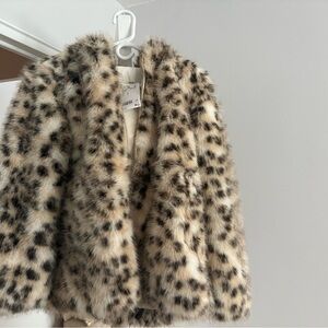 H&M Faux Fur Leopard-Print Cape in Beige and Black
